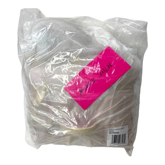 Betsey Johnson Kitsch Mirror Mirror Vanity Crossbody - Picture 6 of 7